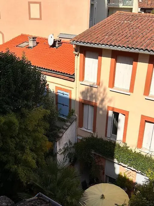 Your Getaway Home In Toulouse Center Lägenhet